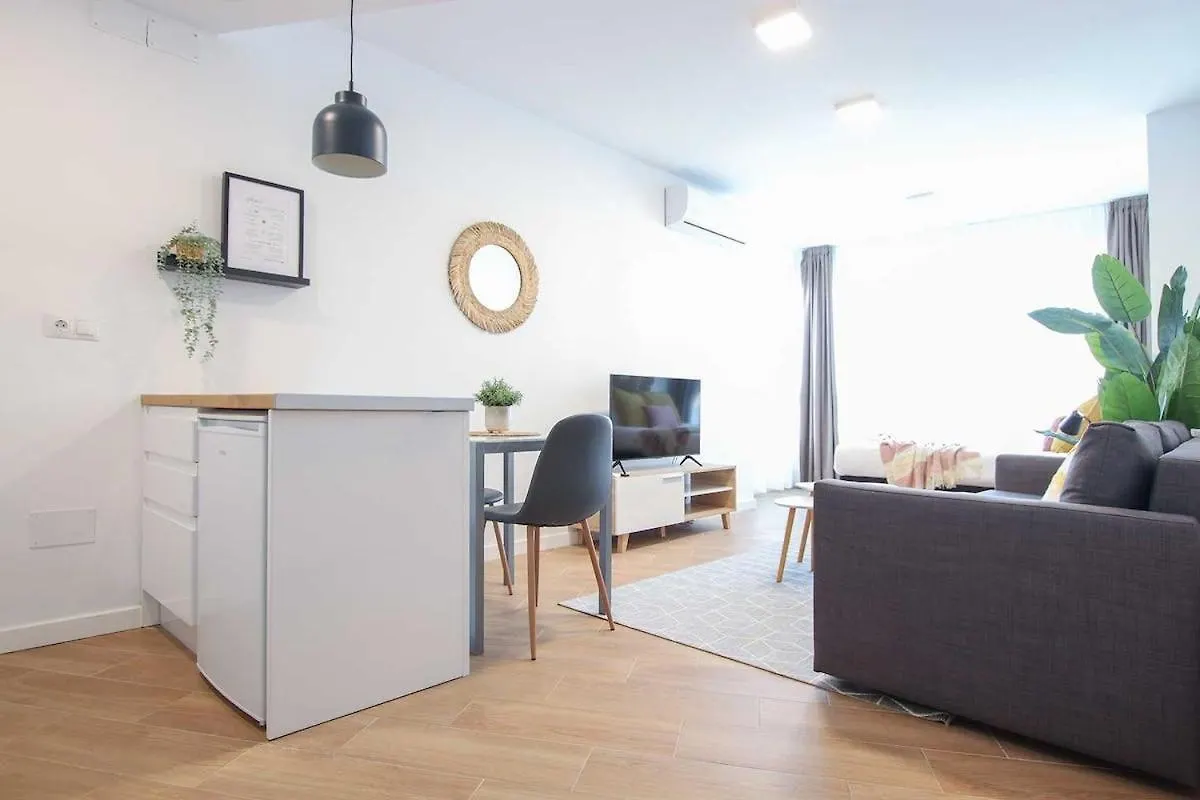 Moderno Estudio En Torremolinos Espanha